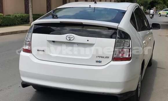 ទិញ បានប្រើ Toyota Prius White ឡាន} ក្នុង Phnom Penh ក្នុង Phnom Penh ទិញ បានប្រើ Toyota Prius White ឡាន} ក្នុង Phnom Penh ក្នុង Phnom Penh