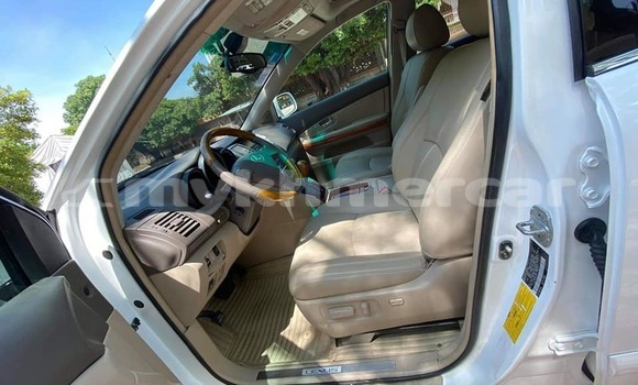 ទិញ បានប្រើ Lexus RX 330 White ឡាន} ក្នុង Phnom Penh ក្នុង Phnom Penh ទិញ បានប្រើ Lexus RX 330 White ឡាន} ក្នុង Phnom Penh ក្នុង Phnom Penh