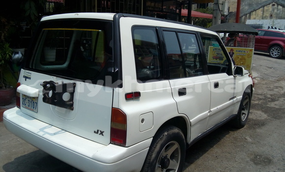 Buy Used Suzuki Sidekick White Car in Siem Reap in Siem Reap Province Buy Used Suzuki Sidekick White Car in Siem Reap in Siem Reap Province