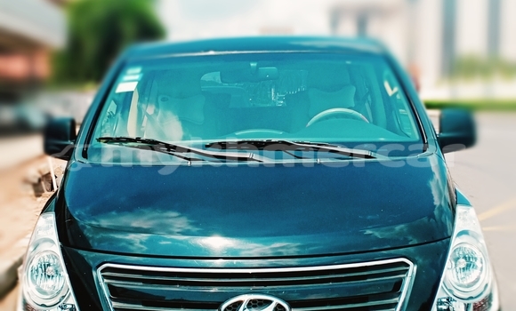 Acheter Occasion Voiture Hyundai H1 Noir à Phnom Penh, Phnom Penh Acheter Occasion Voiture Hyundai H1 Noir à Phnom Penh, Phnom Penh