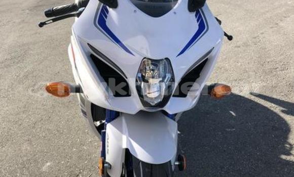 Buy New Suzuki GSX–R White Bike in Import - Dubai in Kampot Province Buy New Suzuki GSX–R White Bike in Import - Dubai in Kampot Province