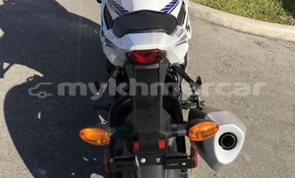 Buy New Suzuki GSX–R White Bike in Import - Dubai in Kampot Province Buy New Suzuki GSX–R White Bike in Import - Dubai in Kampot Province