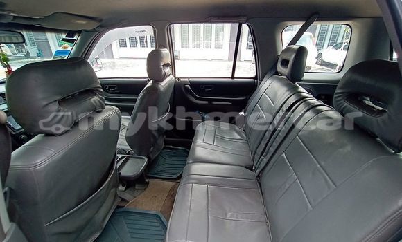 Buy Used Honda CR–V Silver Car in Phnom Penh in Phnom Penh Buy Used Honda CR–V Silver Car in Phnom Penh in Phnom Penh