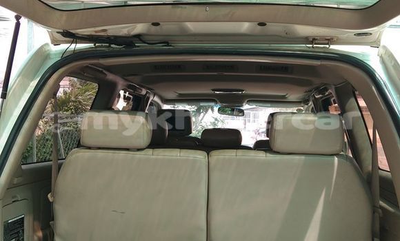 Buy Used Lexus LX White Car in Amleang in Kampong Speu Province Buy Used Lexus LX White Car in Amleang in Kampong Speu Province