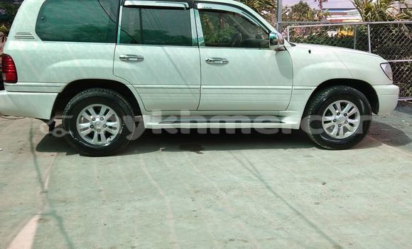 Buy Used Lexus LX White Car in Amleang in Kampong Speu Province Buy Used Lexus LX White Car in Amleang in Kampong Speu Province