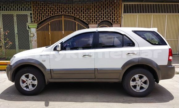 Buy Used Kia Sorento Silver Car in Phnom Penh in Phnom Penh Buy Used Kia Sorento Silver Car in Phnom Penh in Phnom Penh