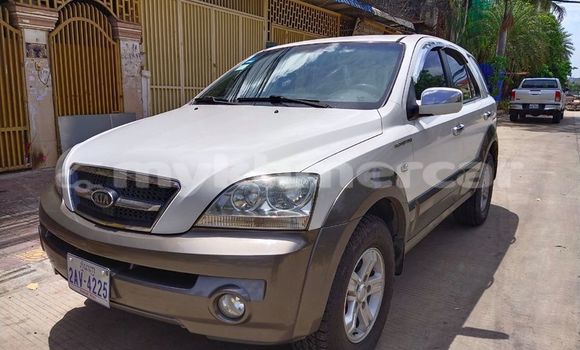 Buy Used Kia Sorento Silver Car in Phnom Penh in Phnom Penh Buy Used Kia Sorento Silver Car in Phnom Penh in Phnom Penh