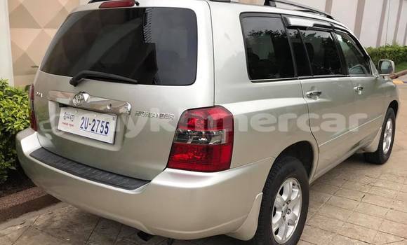 Acheter Occasion Voiture Toyota Highlander Gris à Phnom Penh, Phnom Penh Acheter Occasion Voiture Toyota Highlander Gris à Phnom Penh, Phnom Penh