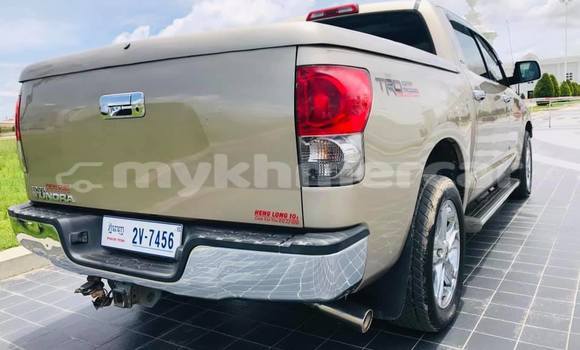 Acheter Occasion Voiture Toyota Tundra Marron à Amleang, Kampong Speu Province Acheter Occasion Voiture Toyota Tundra Marron à Amleang, Kampong Speu Province