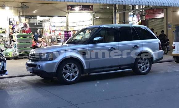 Acheter Occasion Voiture Land Rover Range Rover Sport Gris à Amleang, Kampong Speu Province Acheter Occasion Voiture Land Rover Range Rover Sport Gris à Amleang, Kampong Speu Province
