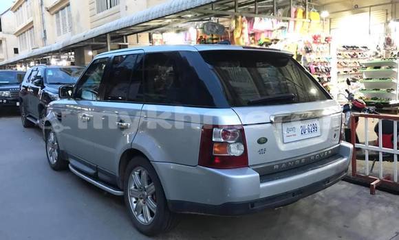 Acheter Occasion Voiture Land Rover Range Rover Sport Gris à Amleang, Kampong Speu Province Acheter Occasion Voiture Land Rover Range Rover Sport Gris à Amleang, Kampong Speu Province