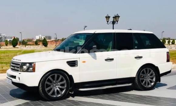 Acheter Occasion Voiture Land Rover Range Rover Sport Blanc à Amleang, Kampong Speu Province Acheter Occasion Voiture Land Rover Range Rover Sport Blanc à Amleang, Kampong Speu Province