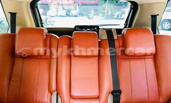 Acheter Occasion Voiture Land Rover Range Rover Sport Gris à Amleang, Kampong Speu Province Acheter Occasion Voiture Land Rover Range Rover Sport Gris à Amleang, Kampong Speu Province