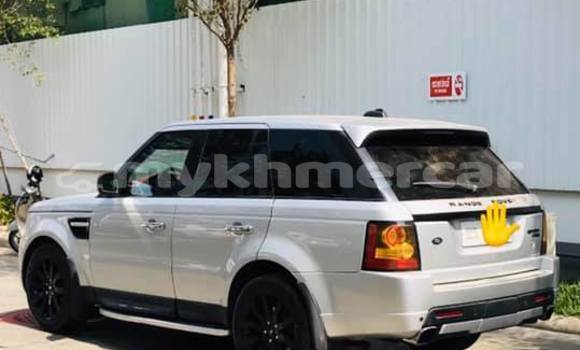 Acheter Occasion Voiture Land Rover Range Rover Sport Gris à Amleang, Kampong Speu Province Acheter Occasion Voiture Land Rover Range Rover Sport Gris à Amleang, Kampong Speu Province