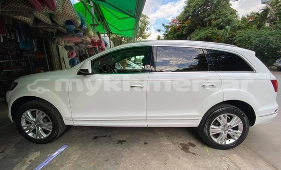 Acheter Occasion Voiture Audi Q7 Blanc à Banlung, Ratanakiri Province Acheter Occasion Voiture Audi Q7 Blanc à Banlung, Ratanakiri Province