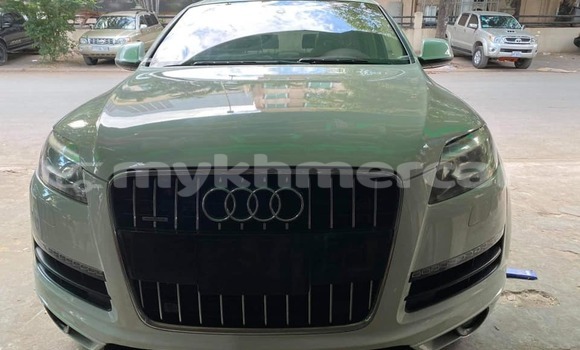 Buy Used Audi Q7 White Car in Banlung in Ratanakiri Province Buy Used Audi Q7 White Car in Banlung in Ratanakiri Province