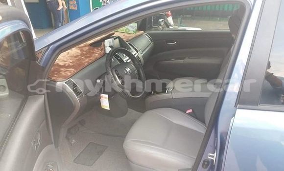 Buy Used Toyota Prius Blue Car in Banlung in Ratanakiri Province Buy Used Toyota Prius Blue Car in Banlung in Ratanakiri Province