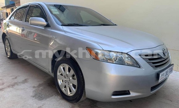 Buy Used Toyota Camry Silver Car in Banlung in Ratanakiri Province Buy Used Toyota Camry Silver Car in Banlung in Ratanakiri Province