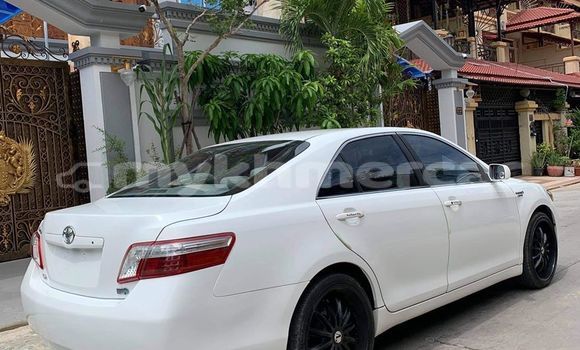 ទិញ បានប្រើ Toyota Camry White ឡាន} ក្នុង Amleang ក្នុង Kampong Speu Province ទិញ បានប្រើ Toyota Camry White ឡាន} ក្នុង Amleang ក្នុង Kampong Speu Province