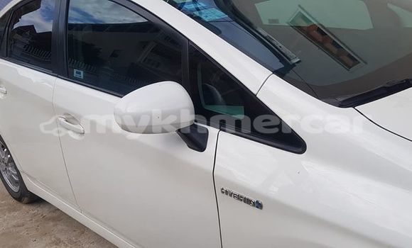 ទិញ បានប្រើ Toyota Prius White ឡាន} ក្នុង Phnom Penh ក្នុង Phnom Penh ទិញ បានប្រើ Toyota Prius White ឡាន} ក្នុង Phnom Penh ក្នុង Phnom Penh