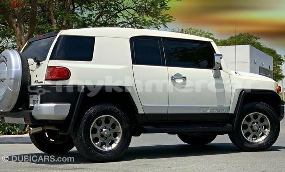 ទិញ នាំចូល Toyota FJ Cruiser White ឡាន} ក្នុង Import - Dubai ក្នុង Kampot Province ទិញ នាំចូល Toyota FJ Cruiser White ឡាន} ក្នុង Import - Dubai ក្នុង Kampot Province