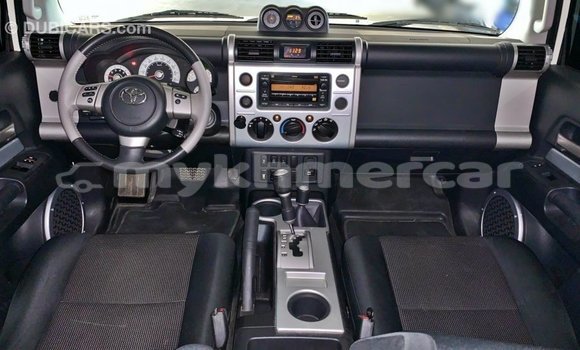 ទិញ នាំចូល Toyota FJ Cruiser White ឡាន} ក្នុង Import - Dubai ក្នុង Kampot Province ទិញ នាំចូល Toyota FJ Cruiser White ឡាន} ក្នុង Import - Dubai ក្នុង Kampot Province