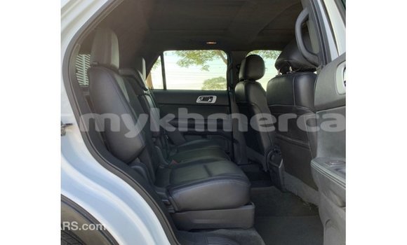 ទិញ នាំចូល Ford Explorer White ឡាន} ក្នុង Import - Dubai ក្នុង Kampot Province ទិញ នាំចូល Ford Explorer White ឡាន} ក្នុង Import - Dubai ក្នុង Kampot Province
