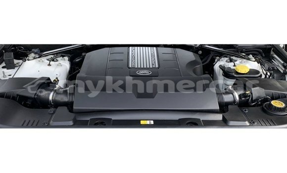 Acheter Import Voiture Land Rover Range Rover Blanc à Import - Dubai, Kampot Province Acheter Import Voiture Land Rover Range Rover Blanc à Import - Dubai, Kampot Province