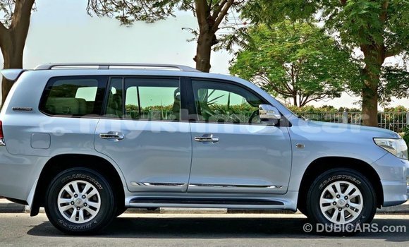 ទិញ នាំចូល Toyota Land Cruiser Blue ឡាន} ក្នុង Import - Dubai ក្នុង Kampot Province ទិញ នាំចូល Toyota Land Cruiser Blue ឡាន} ក្នុង Import - Dubai ក្នុង Kampot Province