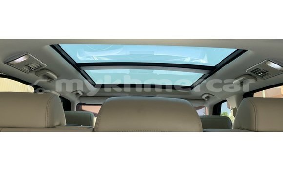 Acheter Import Voiture Land Rover Range Rover Marron à Import - Dubai, Kampot Province Acheter Import Voiture Land Rover Range Rover Marron à Import - Dubai, Kampot Province