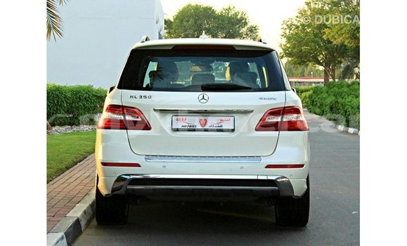 ទិញ នាំចូល Mercedes-Benz 190 (W201) White ឡាន} ក្នុង Import - Dubai ក្នុង Kampot Province ទិញ នាំចូល Mercedes-Benz 190 (W201) White ឡាន} ក្នុង Import - Dubai ក្នុង Kampot Province