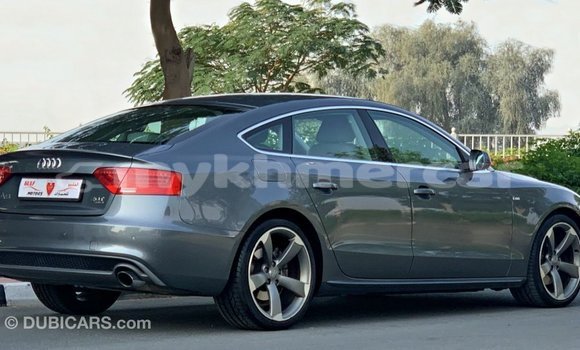 Acheter Import Voiture Audi 100 Autre à Import - Dubai, Kampot Province Acheter Import Voiture Audi 100 Autre à Import - Dubai, Kampot Province