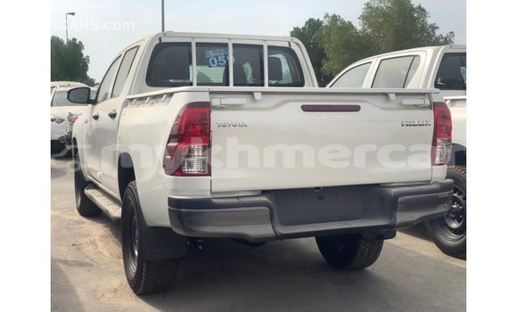 Buy Import Toyota Hilux White Car in Import - Dubai in Kampot Province Buy Import Toyota Hilux White Car in Import - Dubai in Kampot Province