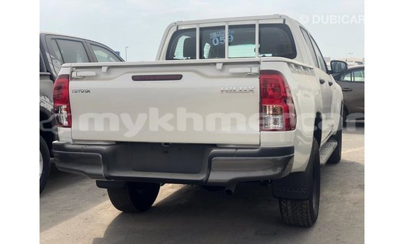 Buy Import Toyota Hilux White Car in Import - Dubai in Kampot Province Buy Import Toyota Hilux White Car in Import - Dubai in Kampot Province