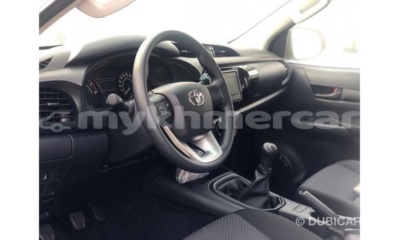 Buy Import Toyota Hilux White Car in Import - Dubai in Kampot Province Buy Import Toyota Hilux White Car in Import - Dubai in Kampot Province