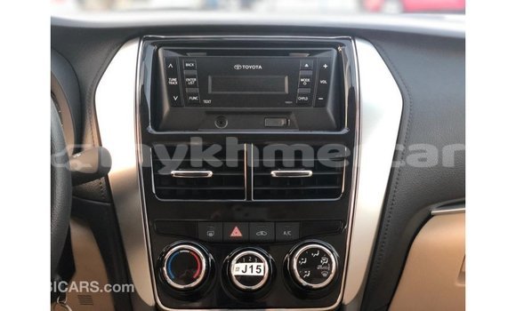 Buy Import Toyota DA Other Truck in Import - Dubai in Kampot Province Buy Import Toyota DA Other Truck in Import - Dubai in Kampot Province