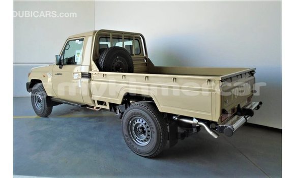 Buy Import Toyota Land Cruiser Beige Car in Import - Dubai in Kampot Province Buy Import Toyota Land Cruiser Beige Car in Import - Dubai in Kampot Province