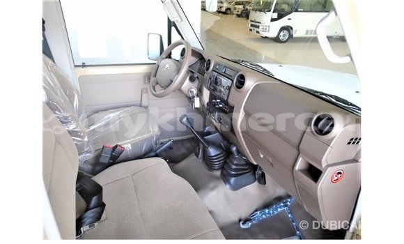 Buy Import Toyota Land Cruiser Beige Car in Import - Dubai in Kampot Province Buy Import Toyota Land Cruiser Beige Car in Import - Dubai in Kampot Province