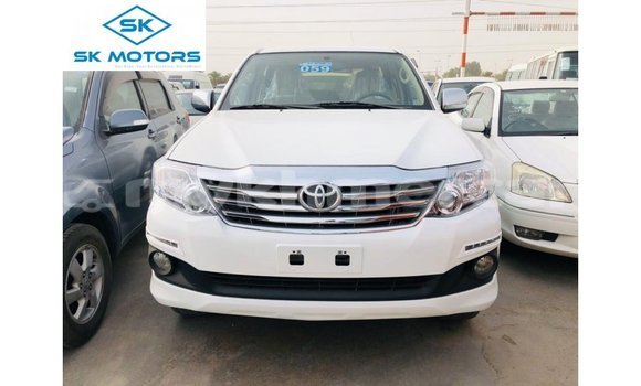 Buy Import Toyota Fortuner White Car in Import - Dubai in Kampot Province