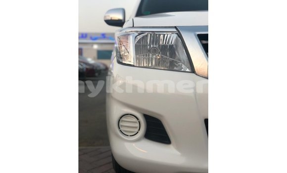 ទិញ នាំចូល Toyota Hilux White ឡាន} ក្នុង Import - Dubai ក្នុង Kampot Province ទិញ នាំចូល Toyota Hilux White ឡាន} ក្នុង Import - Dubai ក្នុង Kampot Province