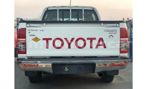 ទិញ នាំចូល Toyota Hilux White ឡាន} ក្នុង Import - Dubai ក្នុង Kampot Province ទិញ នាំចូល Toyota Hilux White ឡាន} ក្នុង Import - Dubai ក្នុង Kampot Province