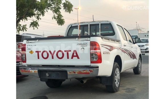 ទិញ នាំចូល Toyota Hilux White ឡាន} ក្នុង Import - Dubai ក្នុង Kampot Province ទិញ នាំចូល Toyota Hilux White ឡាន} ក្នុង Import - Dubai ក្នុង Kampot Province