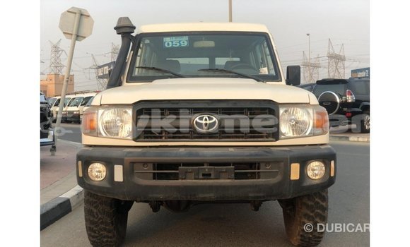 ទិញ នាំចូល Toyota Land Cruiser White ឡាន} ក្នុង Import - Dubai ក្នុង Kampot Province ទិញ នាំចូល Toyota Land Cruiser White ឡាន} ក្នុង Import - Dubai ក្នុង Kampot Province