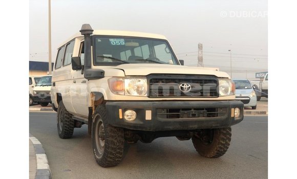ទិញ នាំចូល Toyota Land Cruiser White ឡាន} ក្នុង Import - Dubai ក្នុង Kampot Province ទិញ នាំចូល Toyota Land Cruiser White ឡាន} ក្នុង Import - Dubai ក្នុង Kampot Province