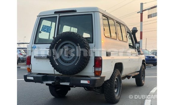 ទិញ នាំចូល Toyota Land Cruiser White ឡាន} ក្នុង Import - Dubai ក្នុង Kampot Province ទិញ នាំចូល Toyota Land Cruiser White ឡាន} ក្នុង Import - Dubai ក្នុង Kampot Province