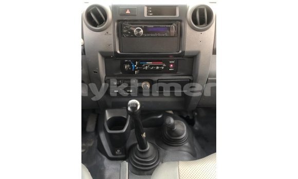 ទិញ នាំចូល Toyota Land Cruiser White ឡាន} ក្នុង Import - Dubai ក្នុង Kampot Province ទិញ នាំចូល Toyota Land Cruiser White ឡាន} ក្នុង Import - Dubai ក្នុង Kampot Province