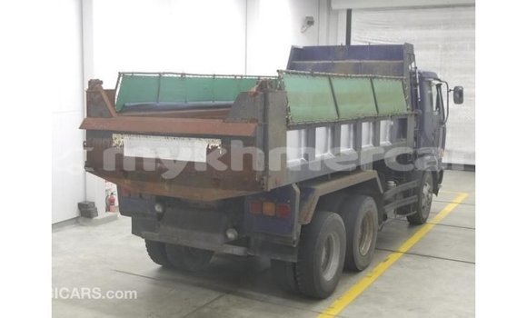 Buy Import Nissan Evalia Blue Truck in Import - Dubai in Kampot Province Buy Import Nissan Evalia Blue Truck in Import - Dubai in Kampot Province