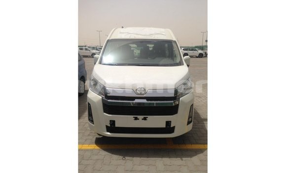 Buy Import Toyota Hiace White Car in Import - Dubai in Kampot Province Buy Import Toyota Hiace White Car in Import - Dubai in Kampot Province