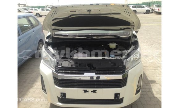 Buy Import Toyota Hiace White Car in Import - Dubai in Kampot Province Buy Import Toyota Hiace White Car in Import - Dubai in Kampot Province