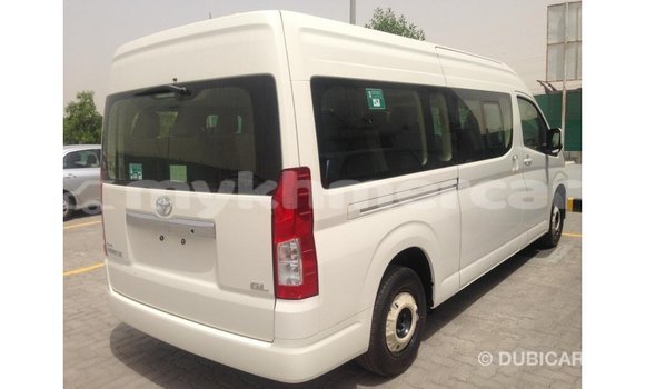 Buy Import Toyota Hiace White Car in Import - Dubai in Kampot Province Buy Import Toyota Hiace White Car in Import - Dubai in Kampot Province